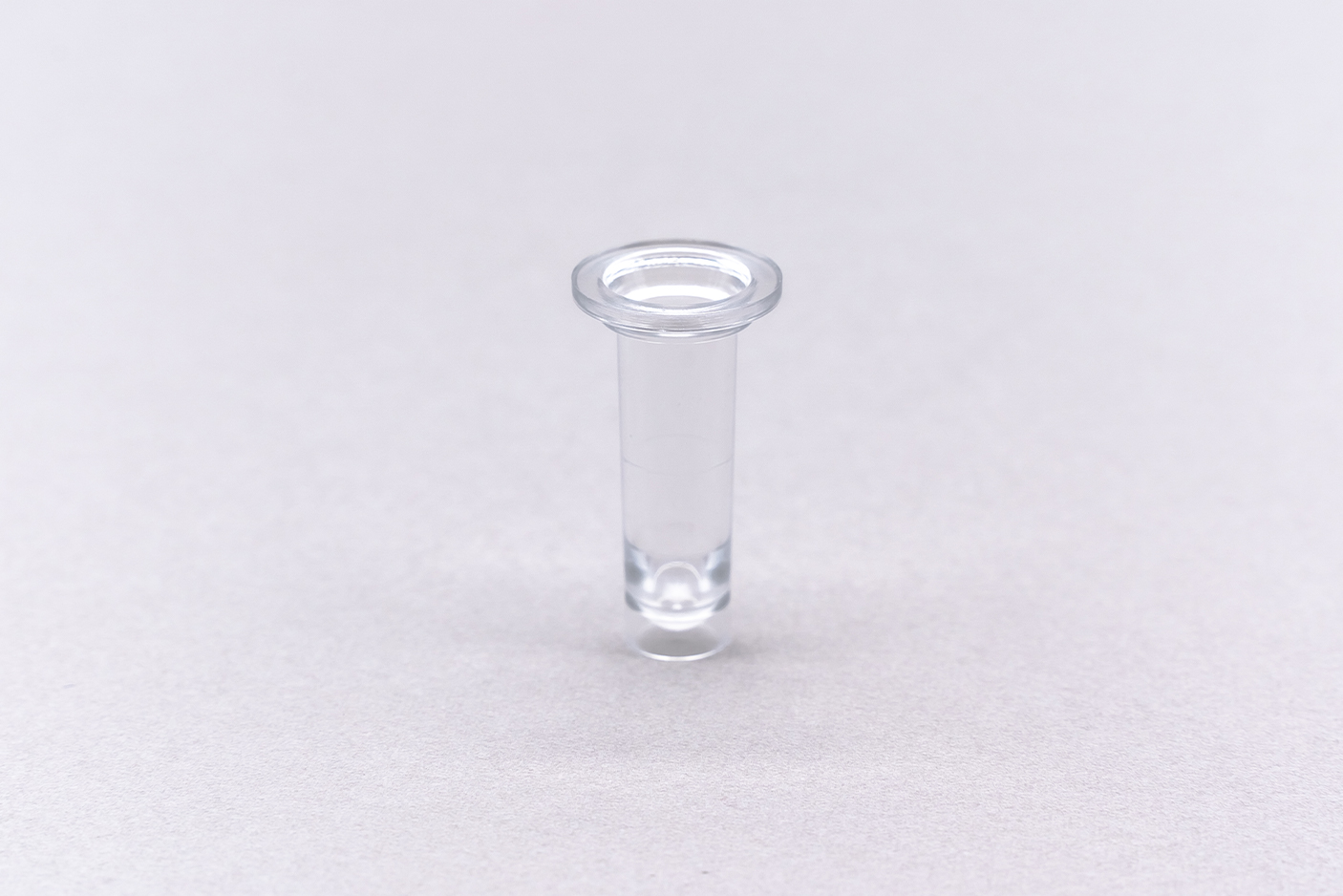 サンプルカップ　自動分析用　プラスチック　分注用　微量用　シーメンス　ディメンション